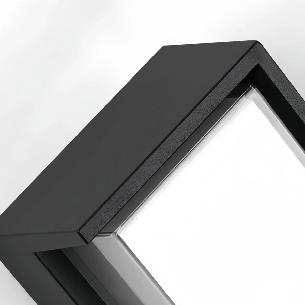 Modern Square Outdoor Wall Lamp - Black Metal/Acrylic for Garden - Flindria