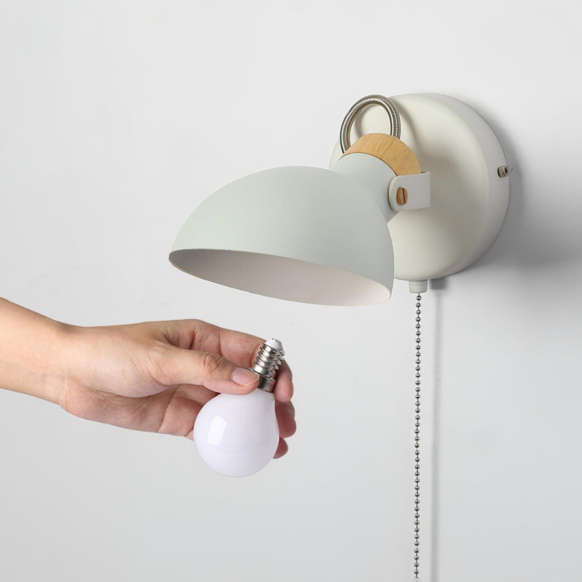 Lampada da parete scandinava in alluminio — Paralume regolabile, design moderno