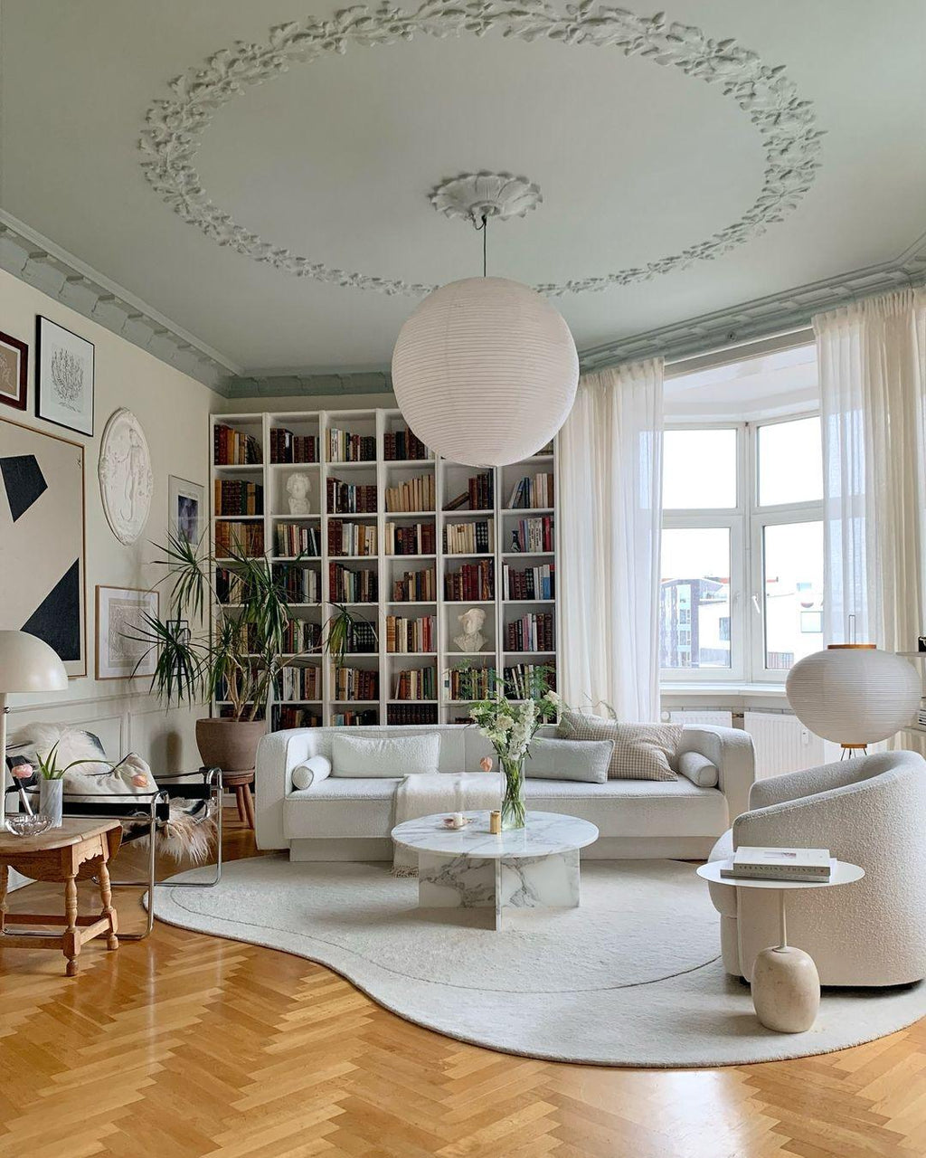 Akari A pendellampa — modern stil från mitten av 1900-talet