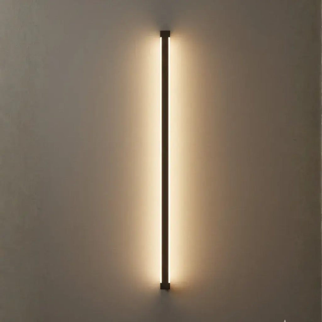 Modern Linear LED Wall Lamp – Black Wall-Mounted Light for Living Room - Flindria