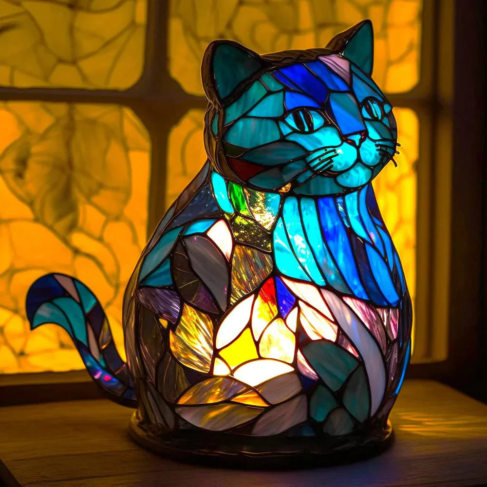 Lampa s motivem vitráže Vitrafauna — živé vícebarevné osvětlení