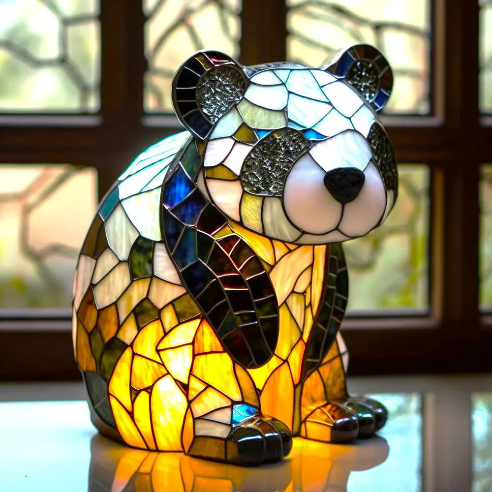 Lampa s motivem vitráže Vitrafauna — živé vícebarevné osvětlení