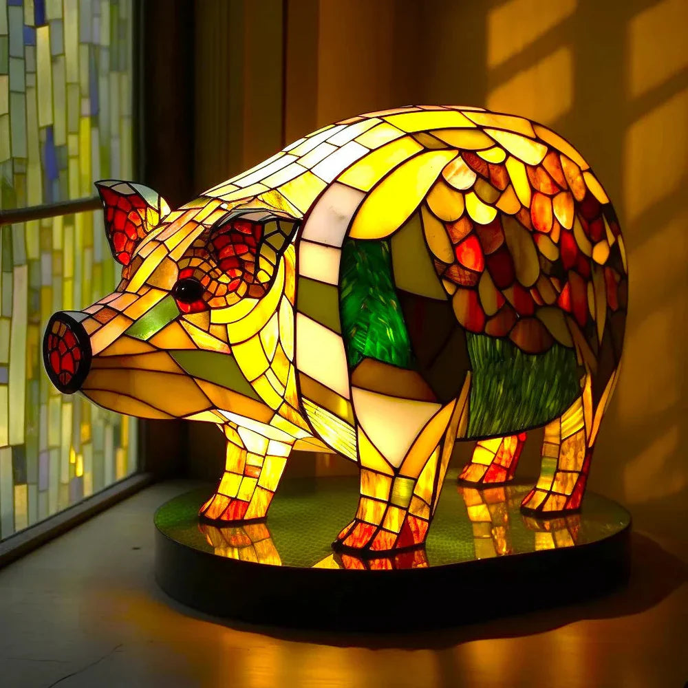 Lampa s motivem vitráže Vitrafauna — živé vícebarevné osvětlení