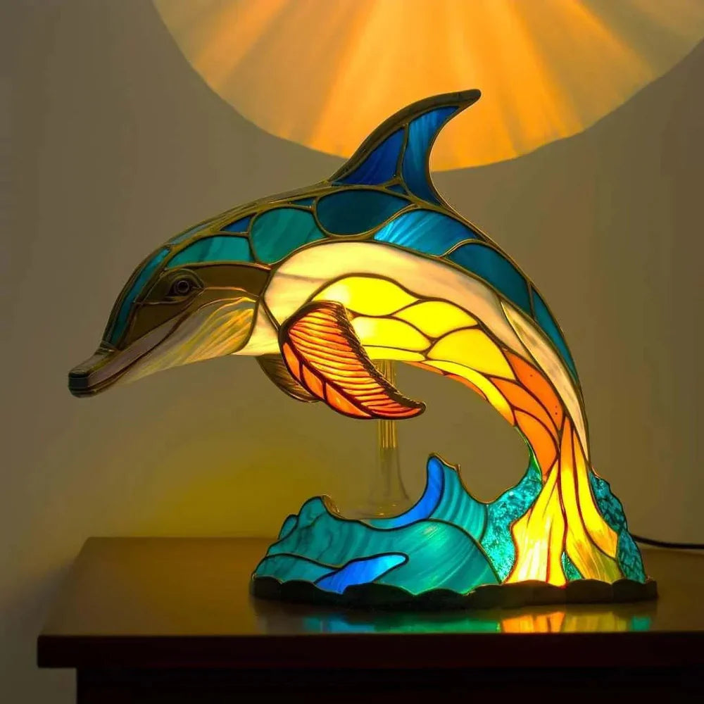Lampa s motivem vitráže Vitrafauna — živé vícebarevné osvětlení