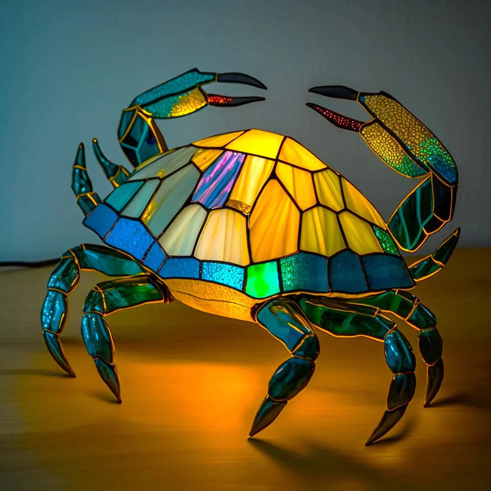 Lampa s motivem vitráže Vitrafauna — živé vícebarevné osvětlení