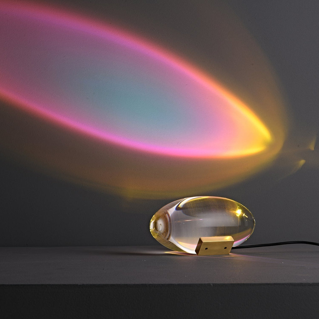 Lume Glasglobus Tischlampe mit Metallbasis für warmes Ambiente