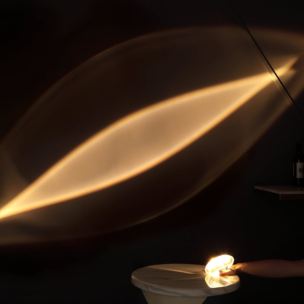Lume Glasglobus Tischlampe mit Metallbasis für warmes Ambiente