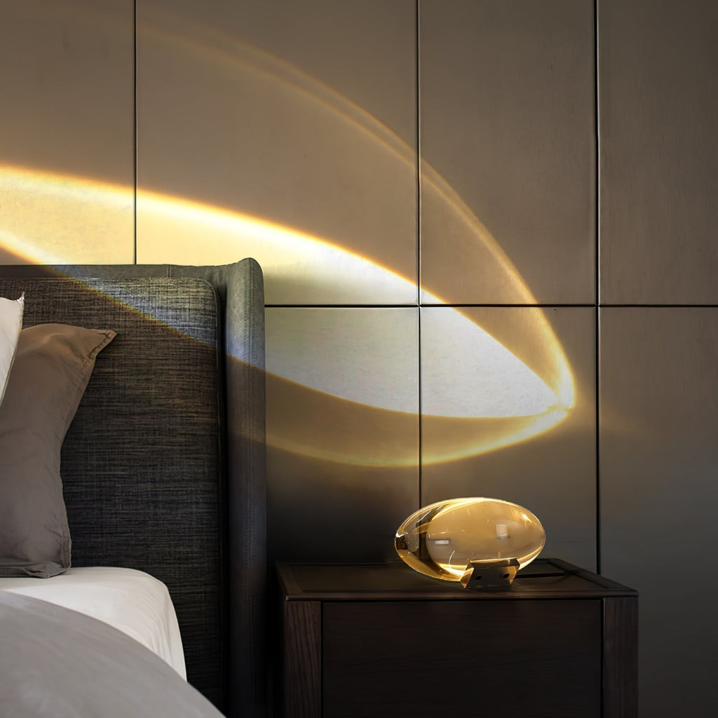 Lume Glasglobus Tischlampe mit Metallbasis für warmes Ambiente