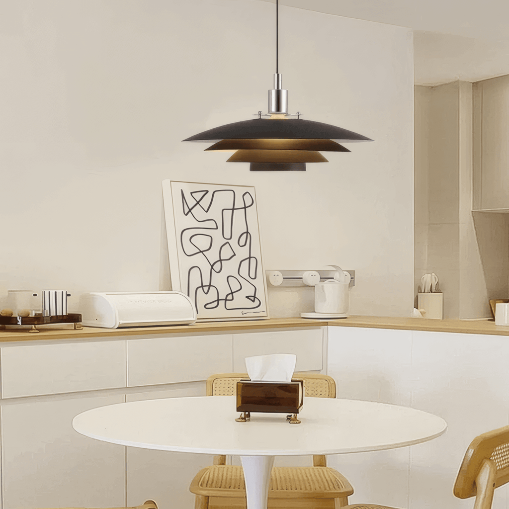 Modern Metal Pendant Light — Black/White for Dining Room - Flindria