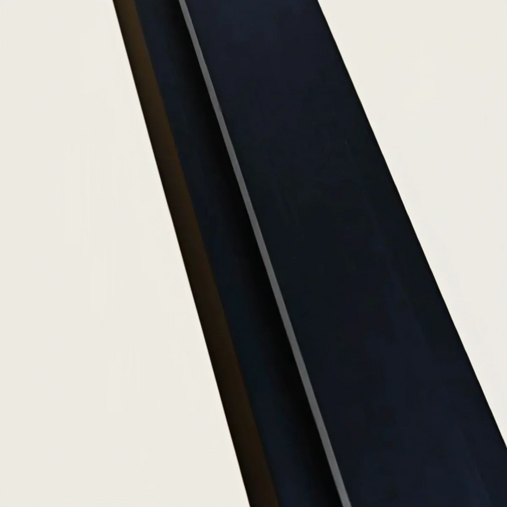 Lámpara de pared moderna Prisma de metal y acrílico - Diseño rectangular negro para jardín - Flindria