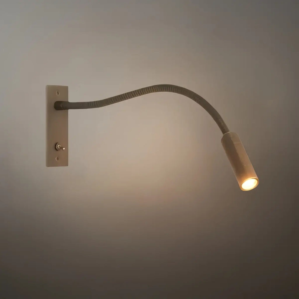 Minimalist Linear Wall Lamp - Bronze/Chrome/Nickel Metal for Bedroom - Flindria