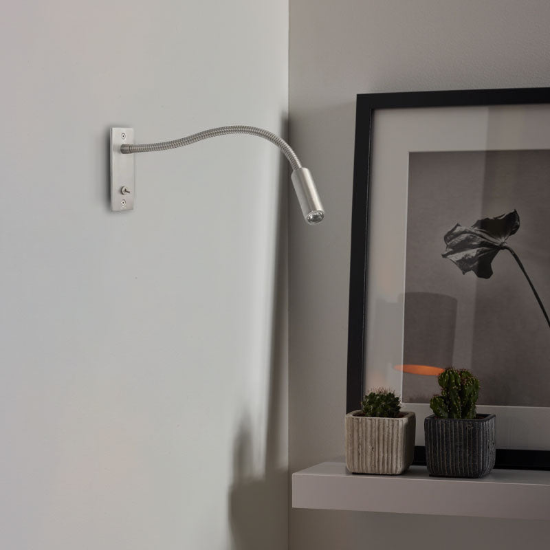 Minimalist Linear Wall Lamp - Bronze/Chrome/Nickel Metal for Bedroom - Flindria