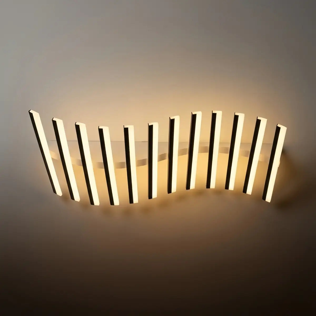 Minimalist Linear Flush Mount Light - Metal Ceiling Light for Living Room - Flindria