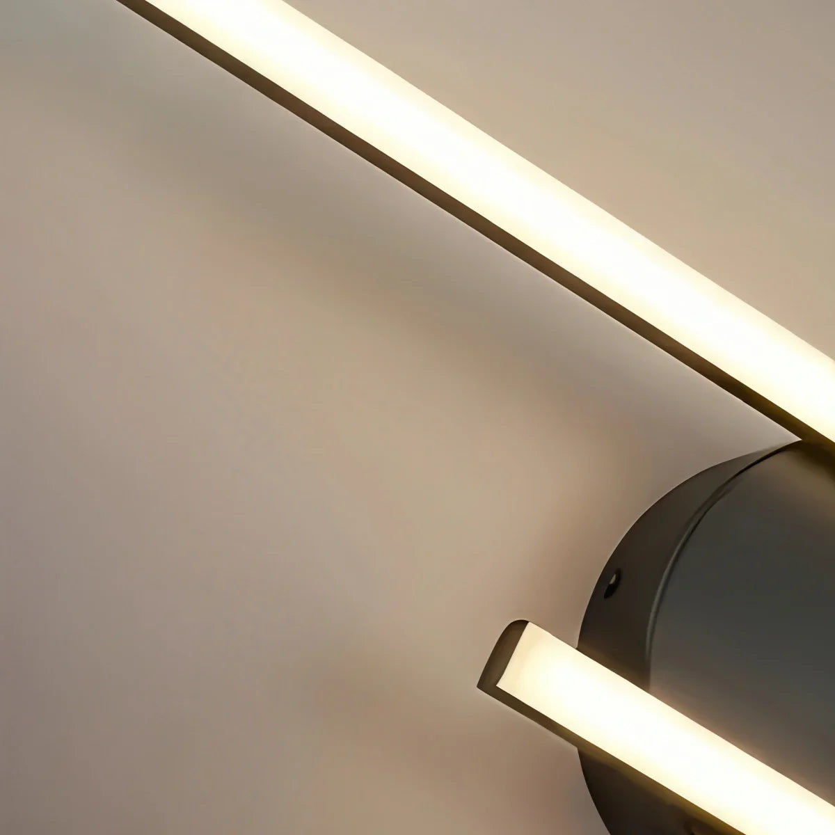 Modern Black/Silver Double Linear Wall Light – Metal & Silicagel for Bathroom - Flindria
