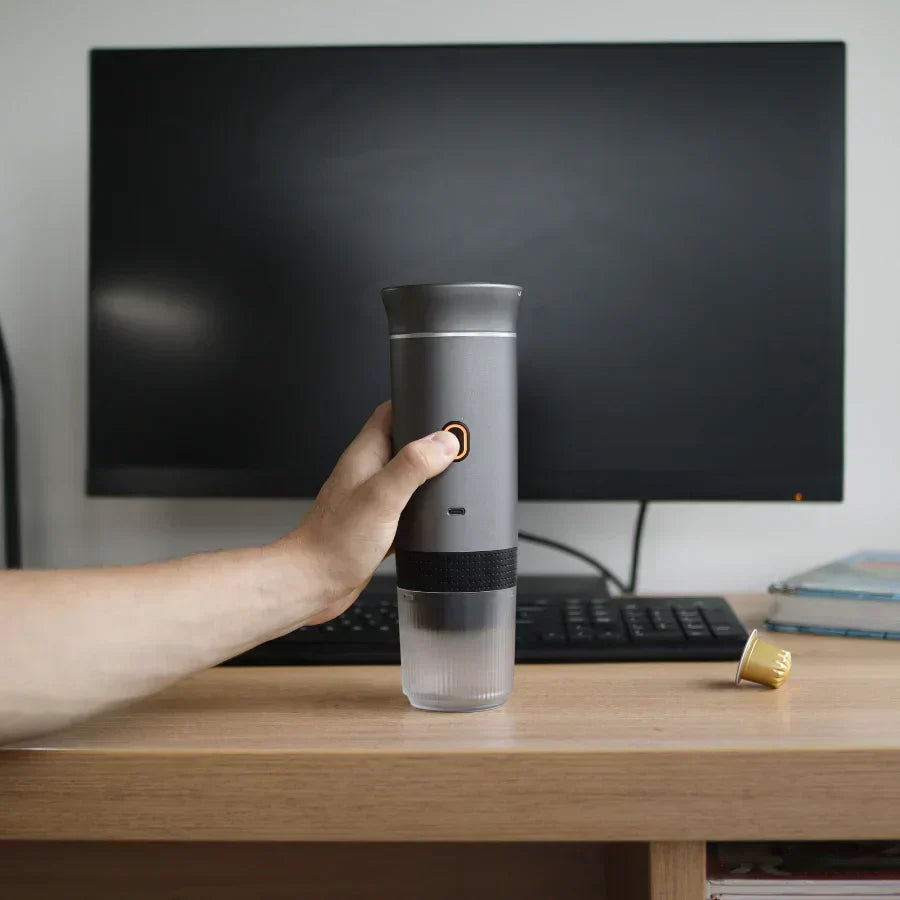 Tragbare Nano-Kaffeemaschine — 20-Bar-Druck, Aufheizzeit 150 Sekunden