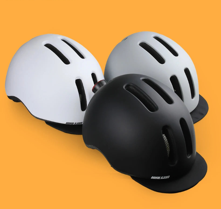 Urban Commuter Helmet — In-Mold PC Shell, Integrated Bug Net