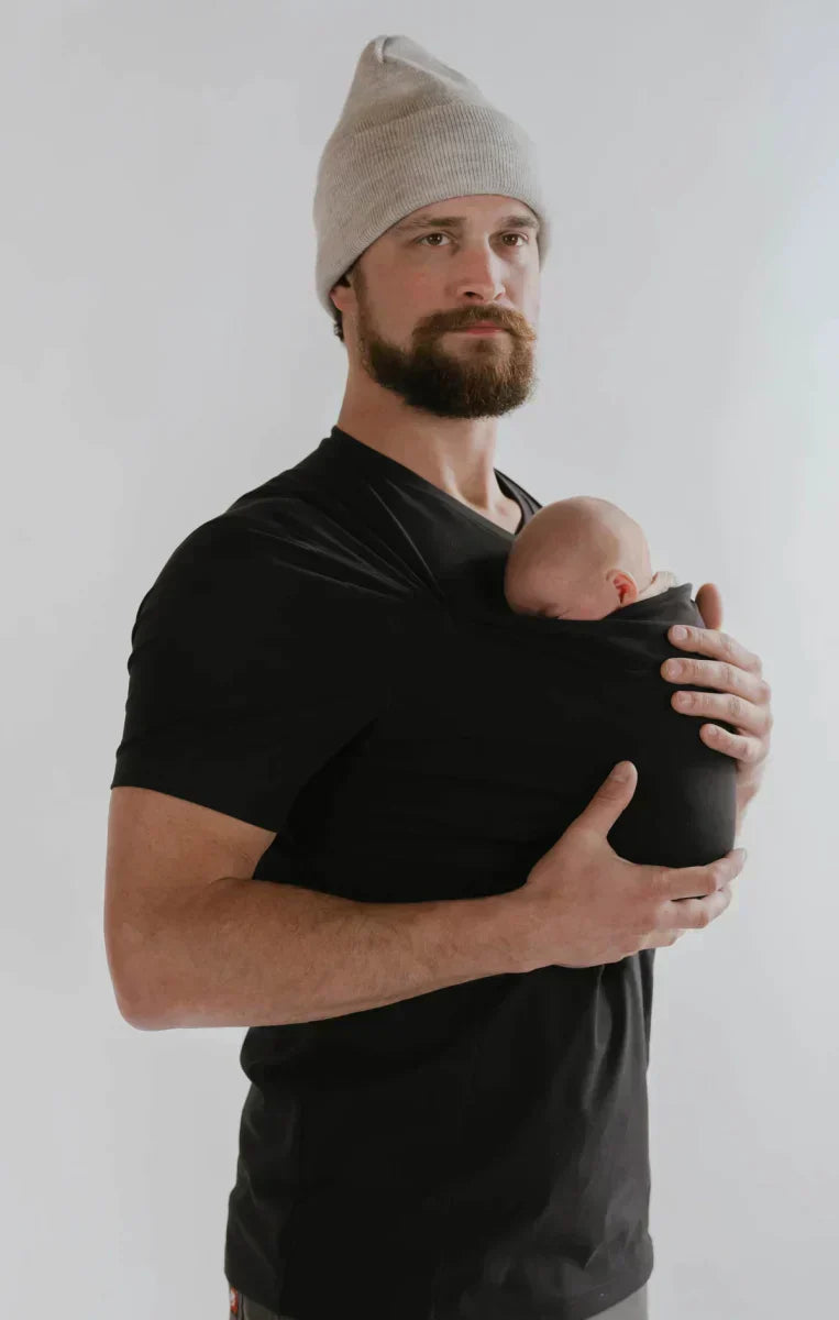 Babytrage-T-Shirt — stilvolles freihändiges Tragen des Babys