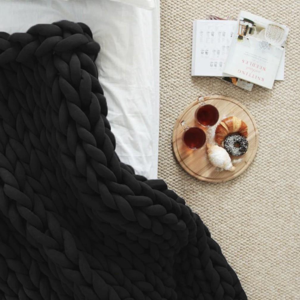 Hygge-Decke aus grobem Strick - Weich, warm & hypoallergen