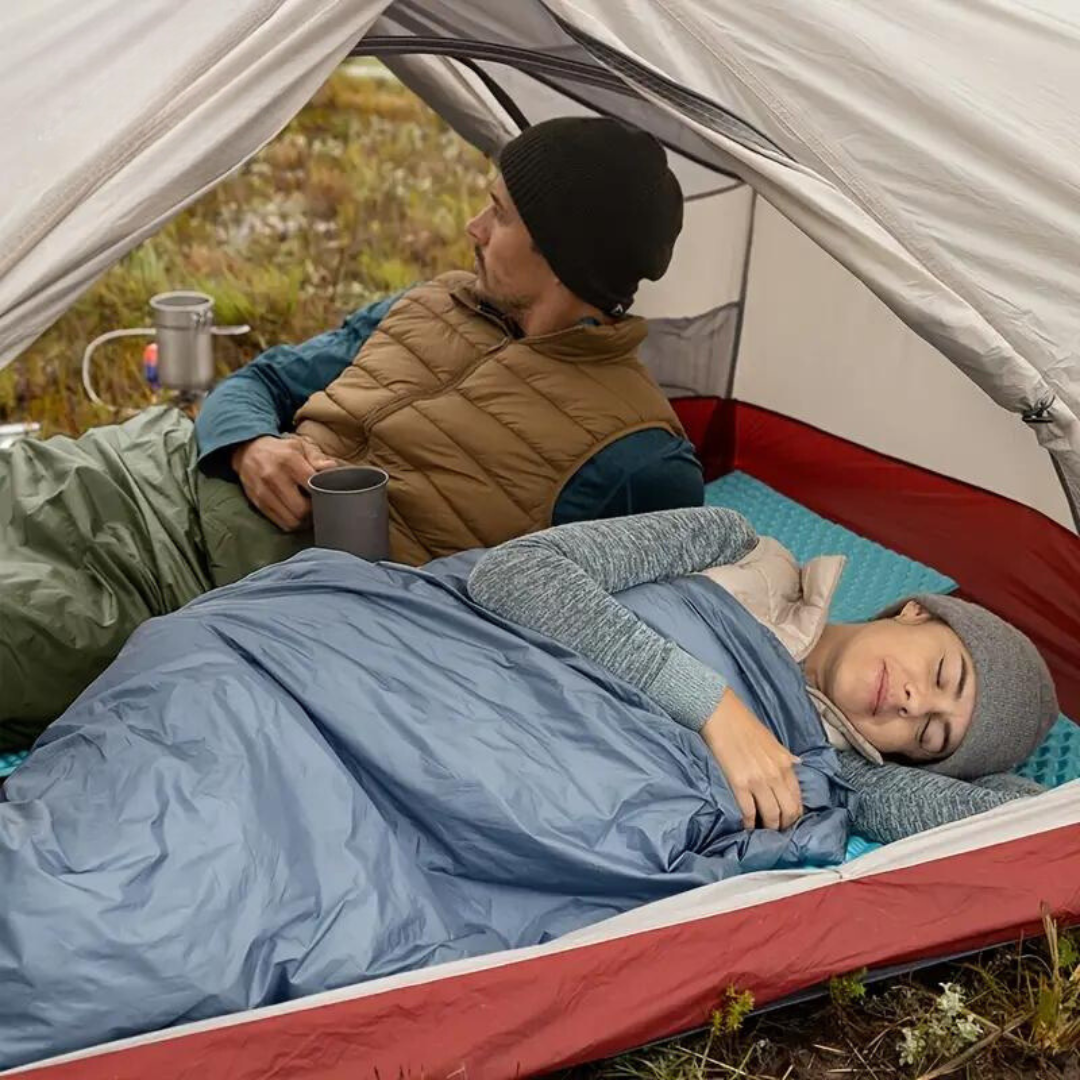 trailease kompakter Schlafsack — Leicht, warm und platzsparend