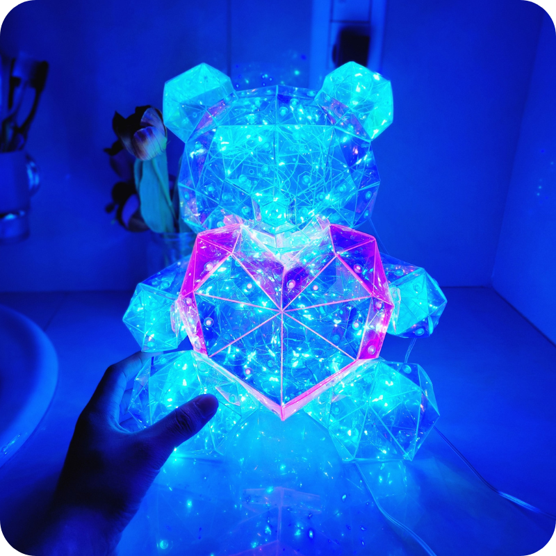 LumiBear beer met ledverlichting — 30 cm hoog, 25 cm breed
