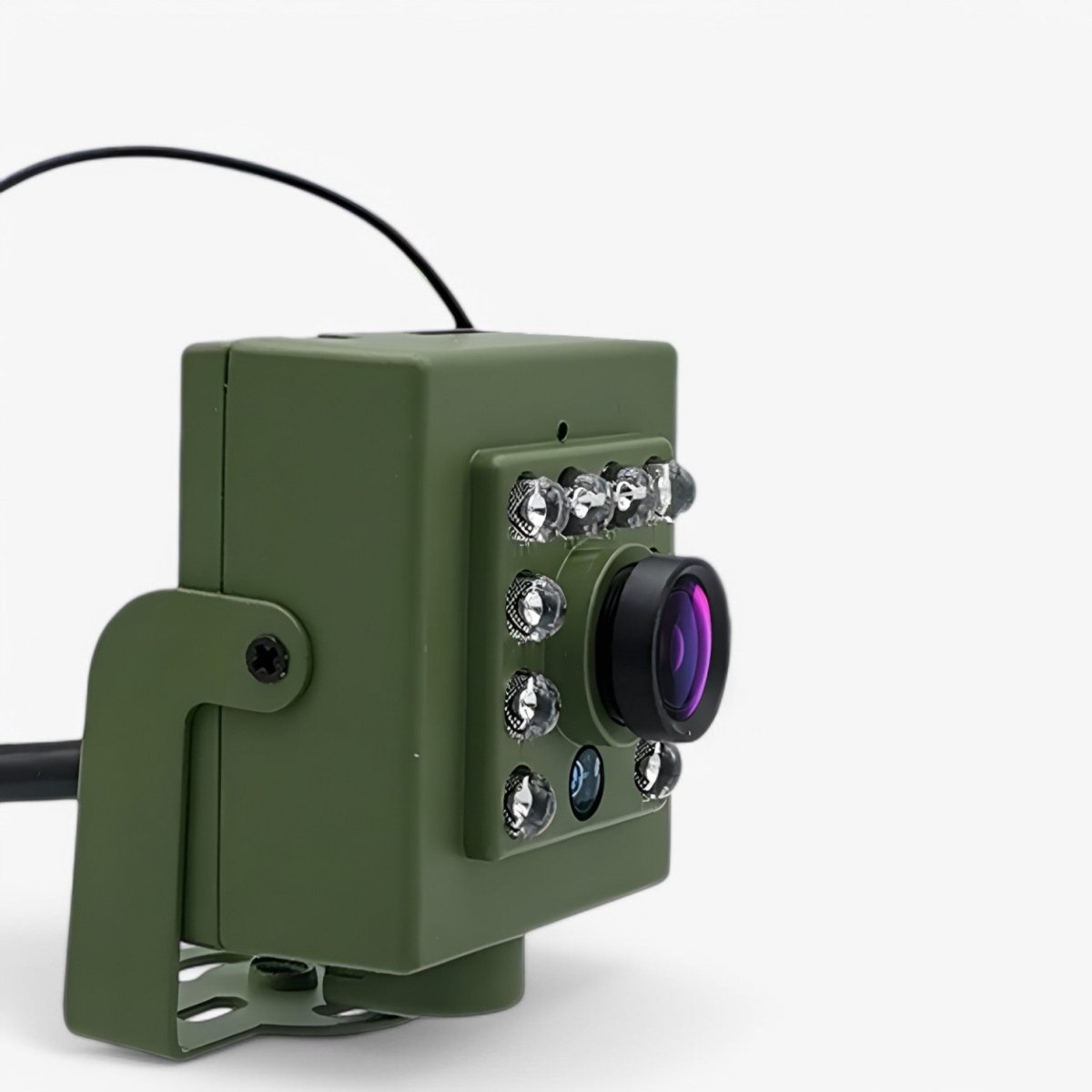 1080p HD weatherproof wildlife camera with night vision, motion detection, and remote access | Filindra