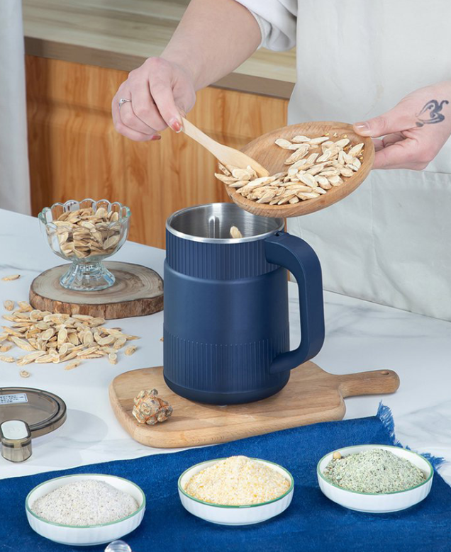 Elektrische Getreidemühle Grainmaker — Frische-Mehl-Mühle