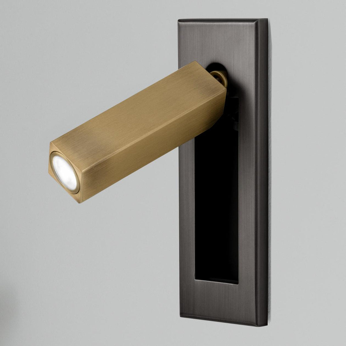 NexaWall Recessed Bedside Light — Integrated Flush-Mount Wall Lamp