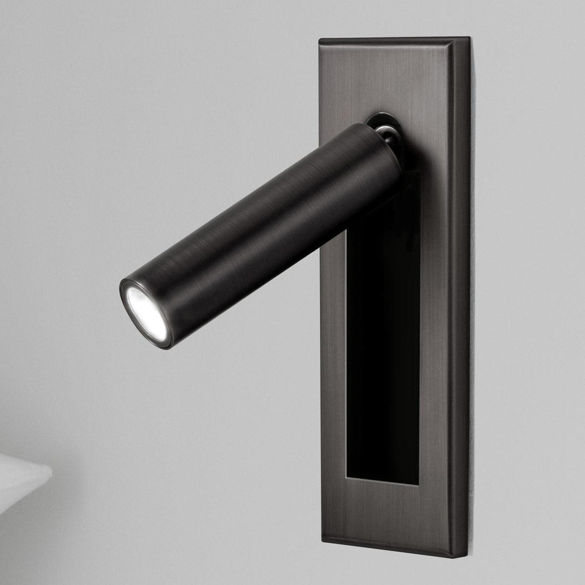 NexaWall Recessed Bedside Light — Integrated Flush-Mount Wall Lamp