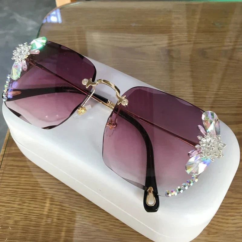 Óculos de sol Atlanta Gem — proteção UV400 com cristais de strass
