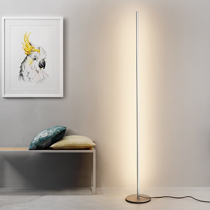 Lámpara de pie The Dahl — luz LED moderna, base redonda estable