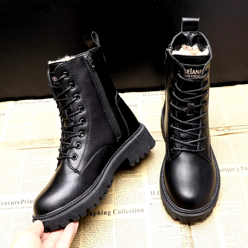 Stilvolle schwarze Stiefel von Élodie Lavin - Rutschfeste Wintersohle