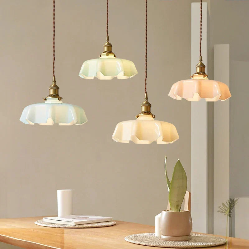 FrenchElegance mosiężna lampa wisząca — klasyczny, ciepły blask