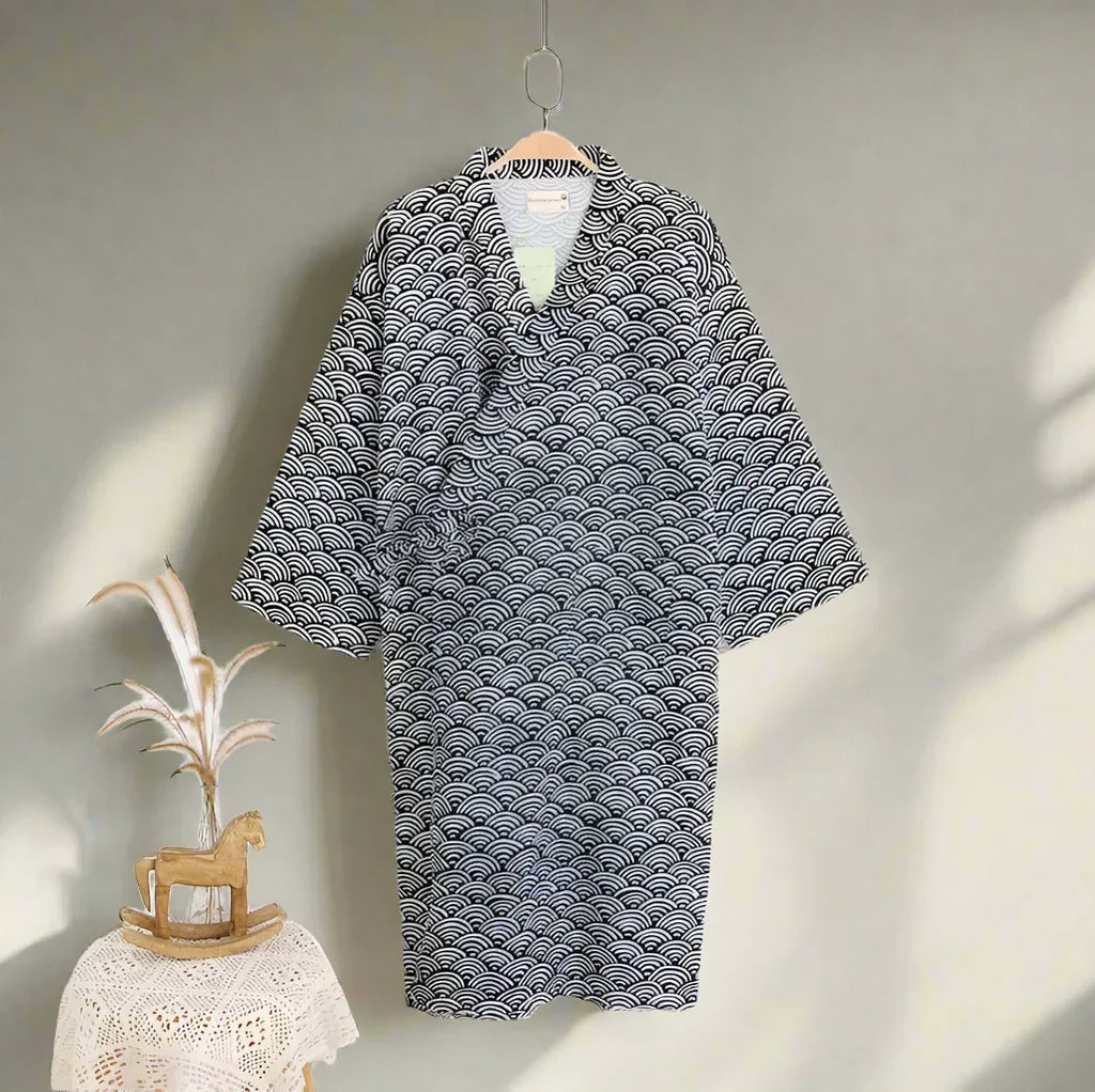 Kai kimono for menn i 100 % bomull – japansk yukata med V-hals og hette