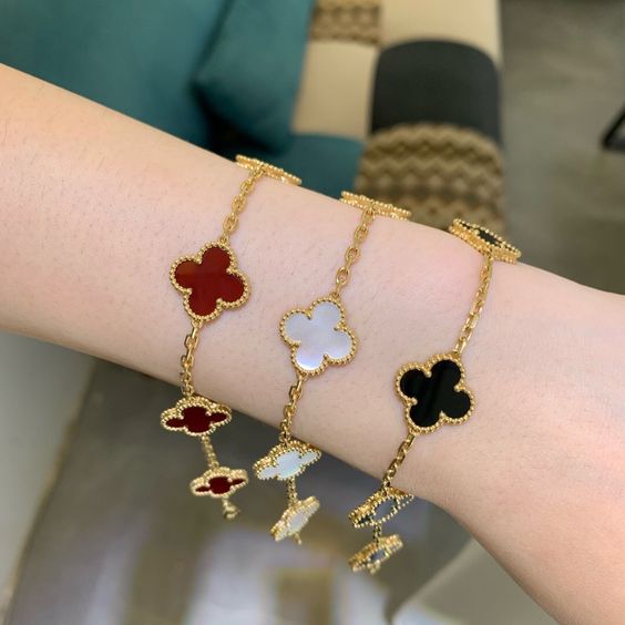 Lucky Clover Bracelet — Dainty Clover and Four Flower Charms