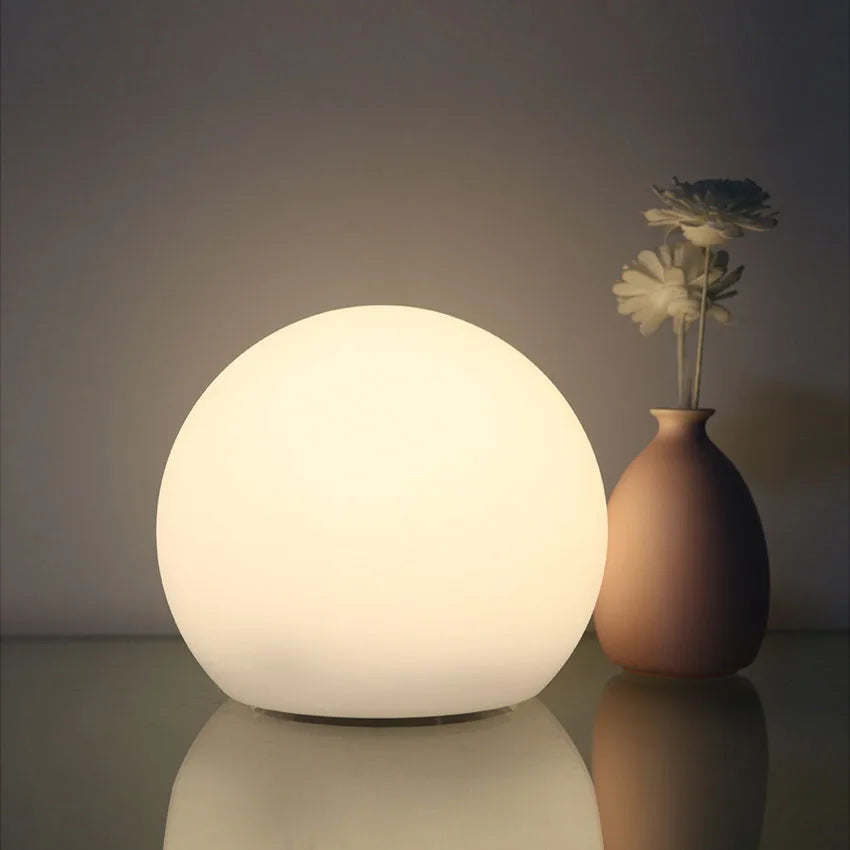 Lampada da tavolo sferica moderna - Illuminazione d'atmosfera elegante