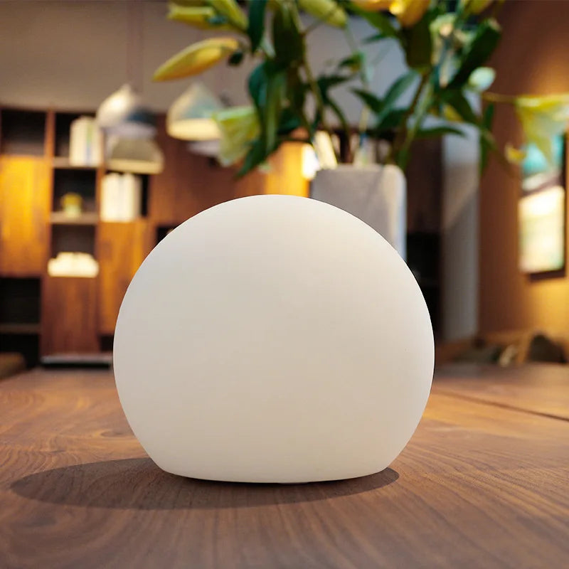 Lampada da tavolo sferica moderna - Illuminazione d'atmosfera elegante