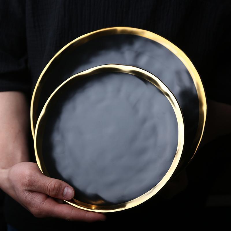 Pearl Plate — Gold-Rimmed Wavy Dinnerware, Cream & Black