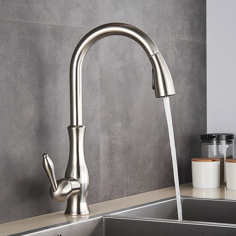 AureliaLux Gold Faucet — Swivel Spout, Pull-Out Spray