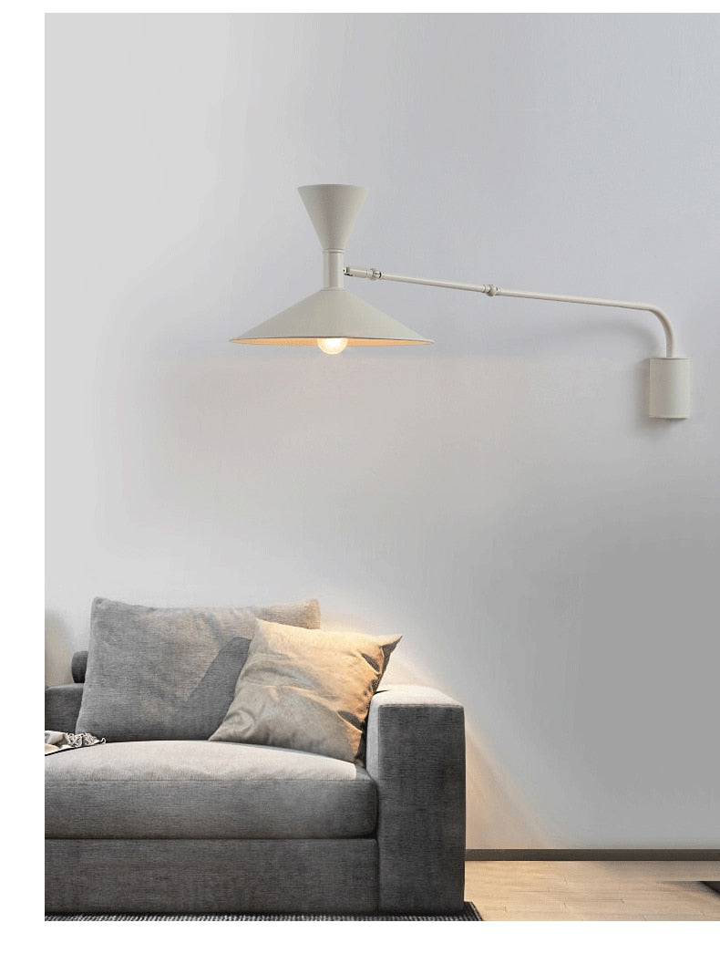 NovaSwing vegglampe med svingarm og støpsel — industrielt feste, av/på-bryter
