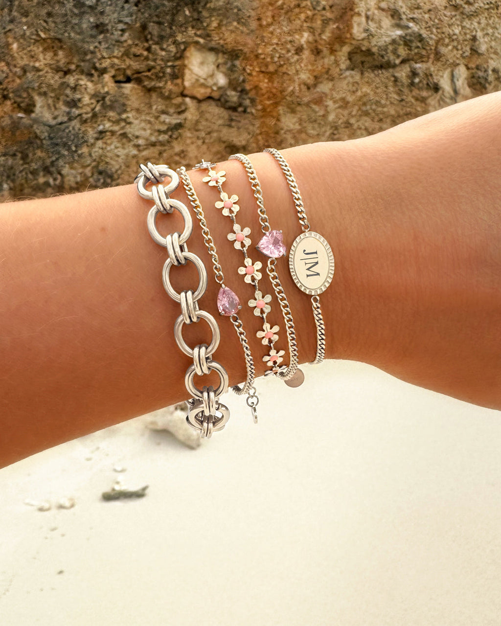 Herzförmiges Geburtssteinarmband — Bedeutungsvolles Schmuckgeschenk