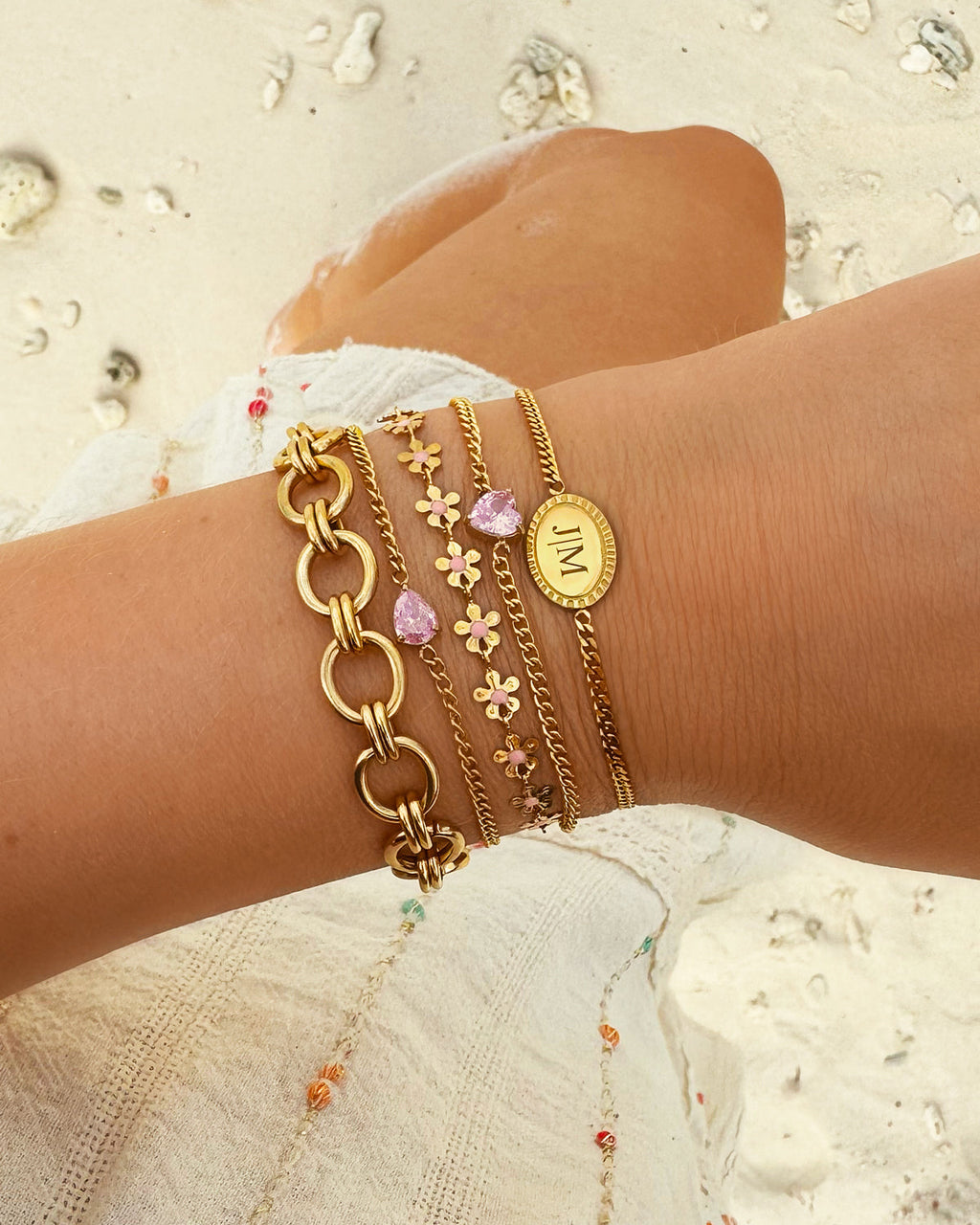 Herzförmiges Geburtssteinarmband — Bedeutungsvolles Schmuckgeschenk