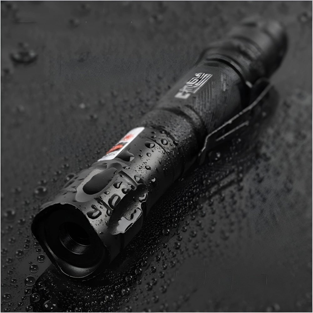 USB Rechargeable Green Laser Pointer — 2000 Meter Range