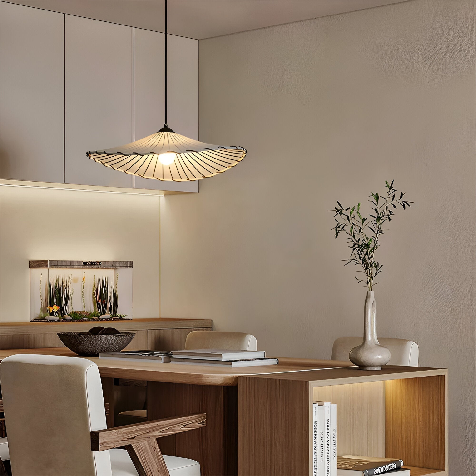 Liora Verstellbare Pendelleuchte für Esszimmer und Wohnbereiche