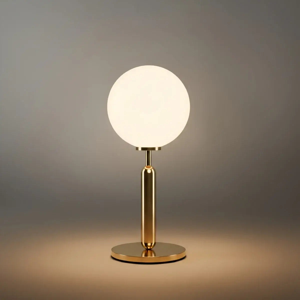 Moderne Bordlampe i Massiv Messing – Børstet Guld med Klar Glas Skærm til Soveværelse - Flindria