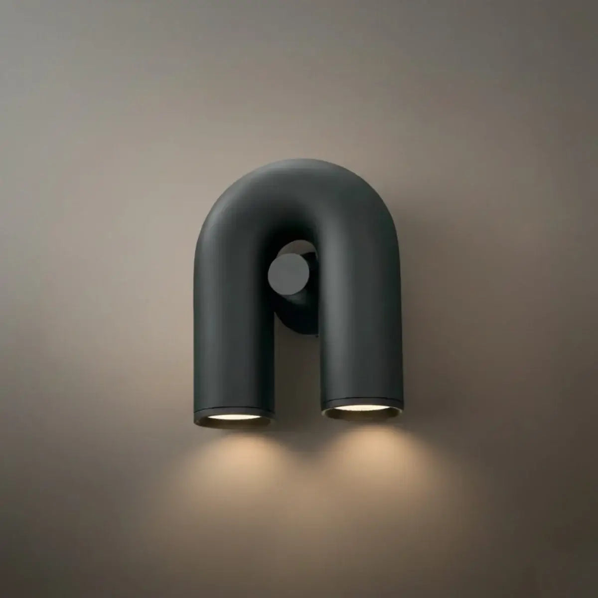 Lámpara de pared modular moderna Prisma — Luz móvil en forma de U de ABS y aluminio - Flindria
