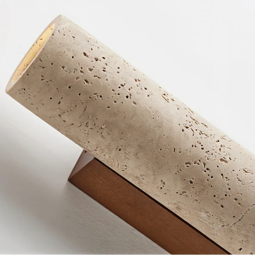 Minimalistische Travertijn Wandlamp – Gele Natuursteen & Walnoot Achterplaat - Flindria