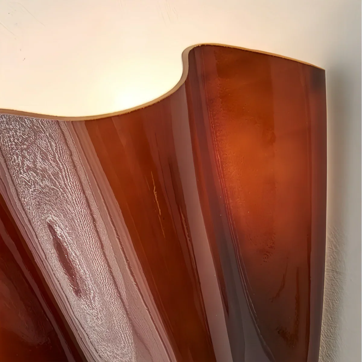 Organic Sculptural Wall Light — Petal-Form Earthy Tone for Bedroom - Flindria