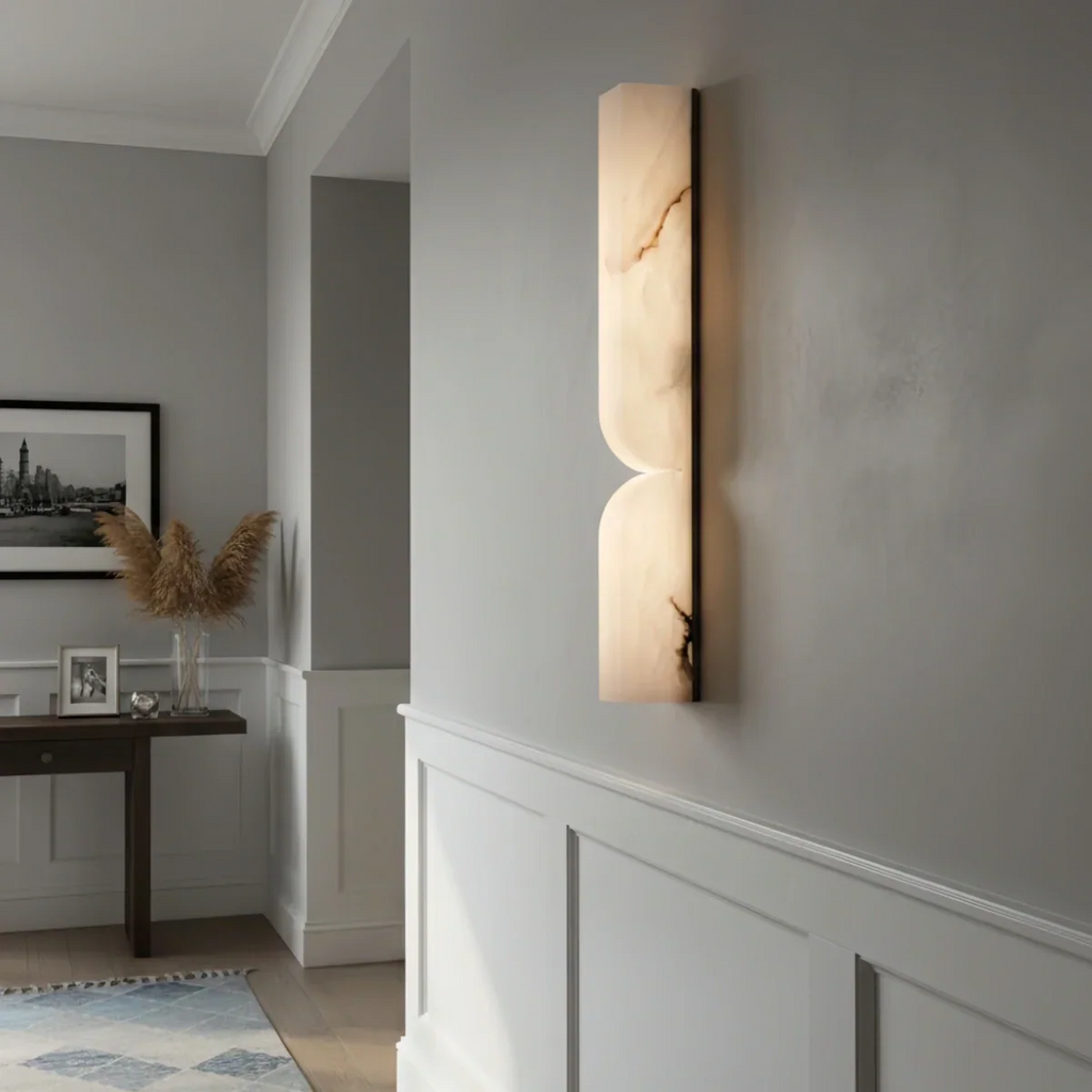 Modern Alabaster Wall Sconce – LED Stone Wall Light in Gold or Black for Living Room - Flindria