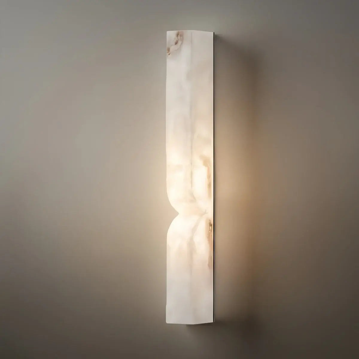Modern Alabaster Wall Sconce – LED Stone Wall Light in Gold or Black for Living Room - Flindria