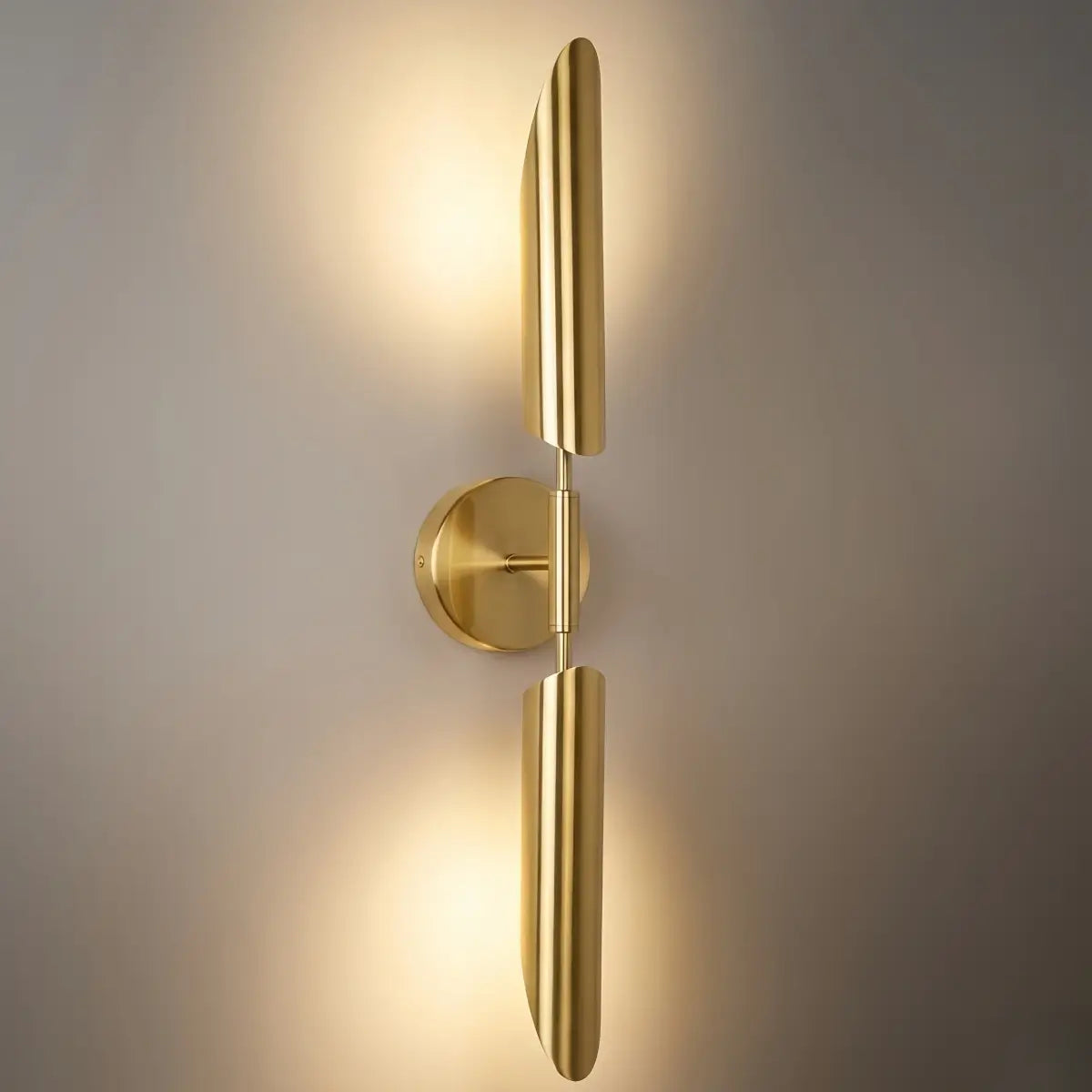 Lámpara de pared lineal moderna - Metal dorado y vidrio para jardín/pasillo - Flindria